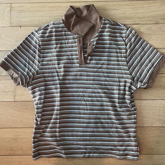 Levis Collared Top - Picture 1 of 1